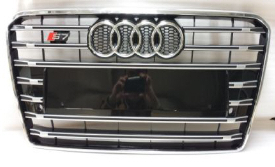 Audi A7 prednja maska S7  